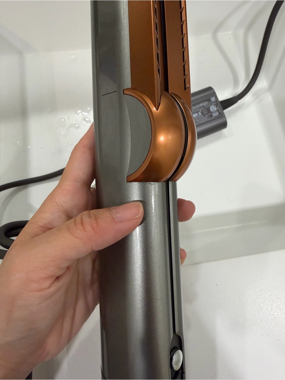 Dyson Airstrait - Picture 9 of 9